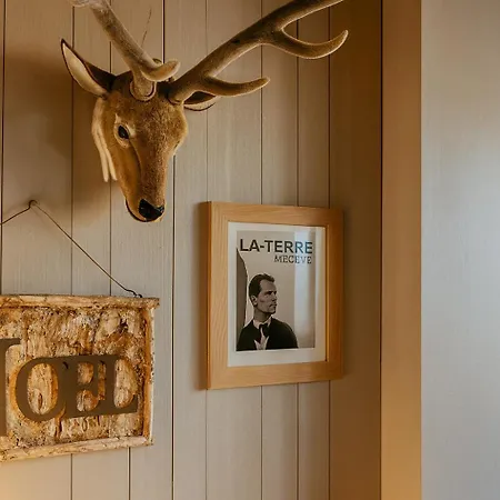 White - Center On Slopes *