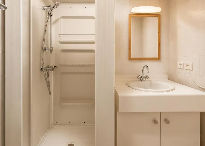 White - Center On Slopes 아파트