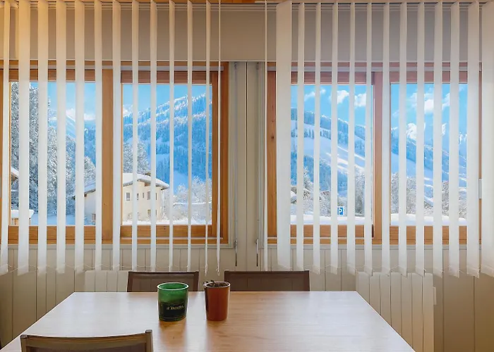 White - Center On Slopes 메게브