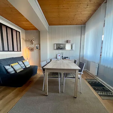 White - Center On Slopes *