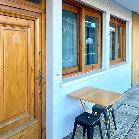 White - Center On Slopes