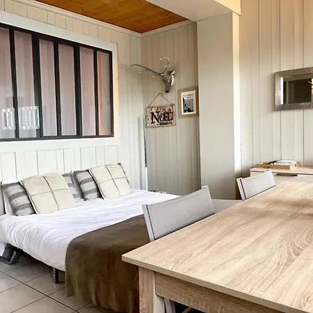 White - Center On Slopes Apartment *