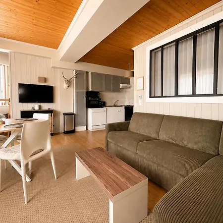 White - Center On Slopes Megeve