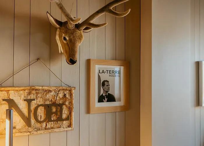 White - Center On Slopes *